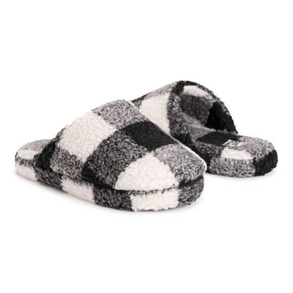 NEW! MUK LUKS Black White Buffalo Plaid Check Slip On Slippers Checked Cozy Soft - Picture 2 of 3